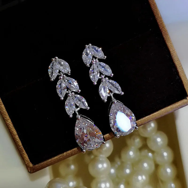 Drop Earring Leave & Water Drop Shape Earring