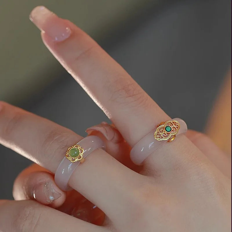 VENTFILLE Chalcedony Hotan Jade Ring